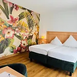 Ξενοδοχείο Sittardsberg 3*